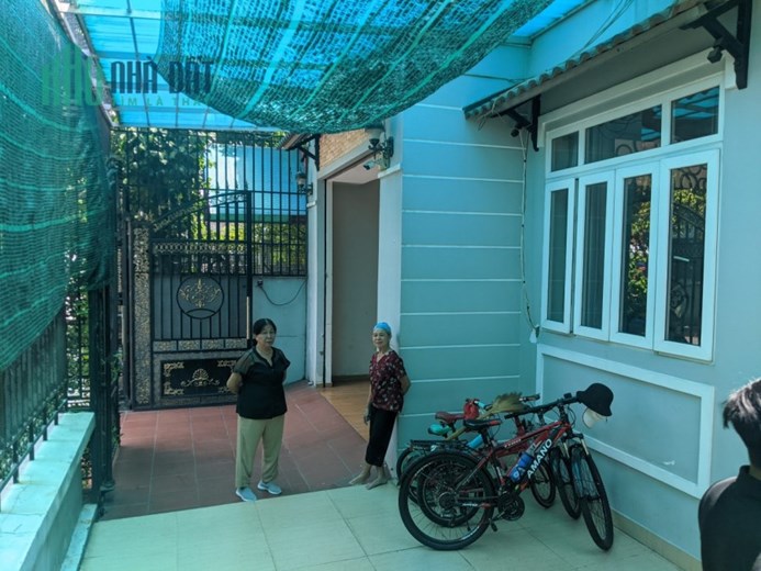 Cần bán Biệt thự 3 Tầng, P. Linh Trung Thủ Đức, Diện tích 170m², Giá 14 Tỷ