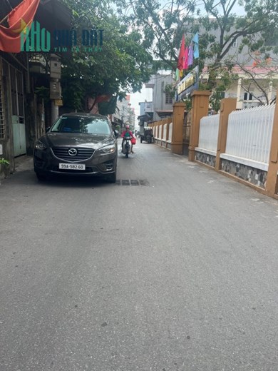 Diện tích 70m2-mt 5m. Giá rẻ giật mình 850tr.
Đường thông thoáng. Ôtô phóng ầm ầm
 Tại Kim Thiều