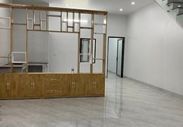 Cần bán nhà khu 5 quang trung uông bí, nhà mới xây thiết kế hiện đại .