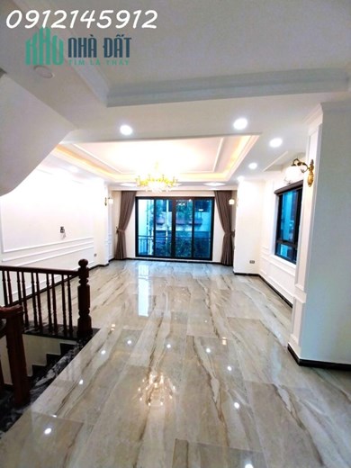 Phân lô CẦU GIẤY 62m lô góc, 8T, TM, nhỉnh 17 tỷ. Ô tô tránh, ở kết hợp KD Văn phòng