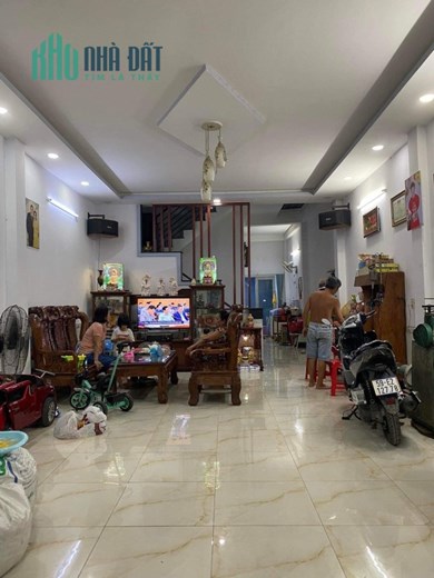 17.Cần bán gấp nhà Nguyễn Sỹ Sách - P15 - Tân Bình 4.2 x 20 đúc 2 tầng