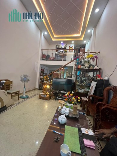 Cách 50m ra cửa hàng Điện Máy Xanh Phạm Văn Bạch - P15 - Tân Bình