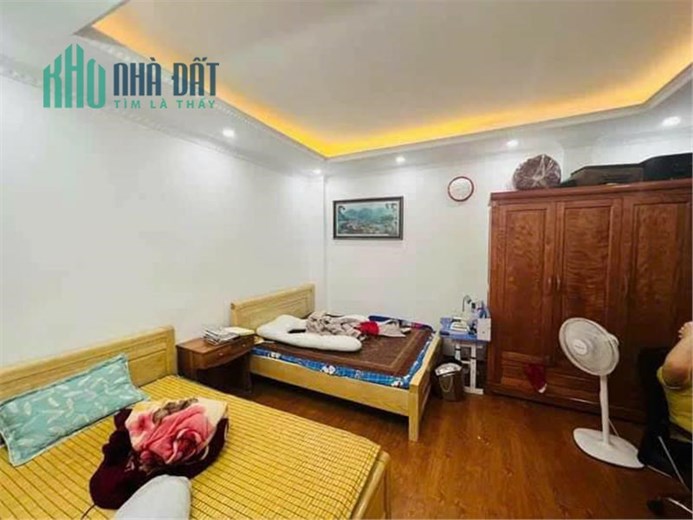 Bán nhà Bồ Đề Nhỉnh 3 tỷ hiếm nhất Bồ Đề- Ô tô đỗ cổng, ngõ thông Nguyễn Văn Cừ Ái Mộ.