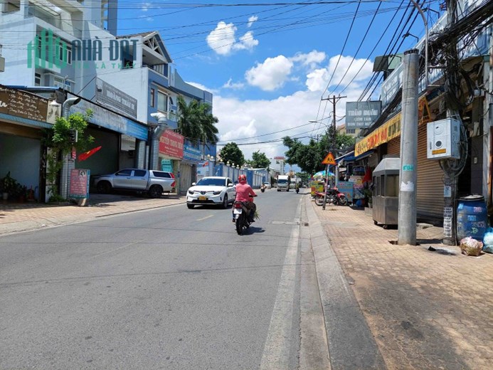 Bán Nhà Quốc Lộ 1K Linh Xuân, 30m2, 2T Đúc, Hẻm Xe Hơi, Chỉ 2 Tỷ Nhỉnh, Giá Siêu Mềm