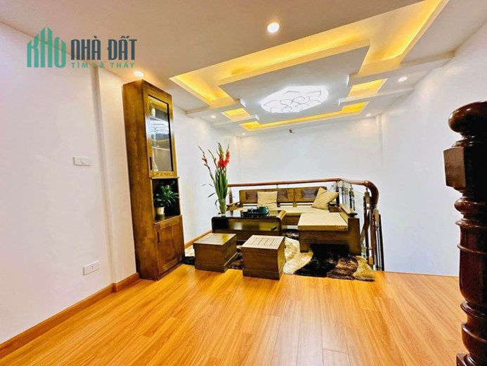 Lô góc 136 Cầu Diễn,DT 47m2, giá 2.6 tỷ, Oto Gần ,Kinh Doanh Sầm Uất