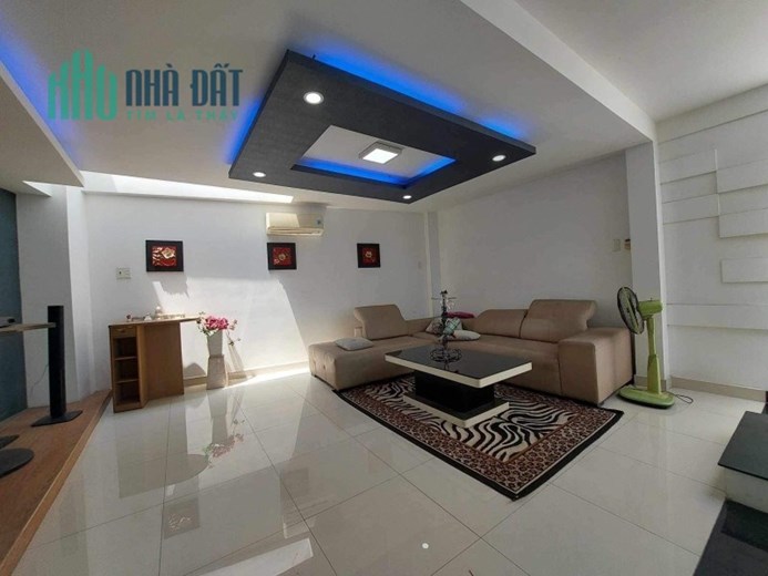 Siêu Phẩm, Biệt thự Q,11, 6 Tầng, Hồ bơi, Xe hơi ngủ trong nhà.