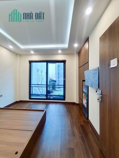 Bán nhà Yên Xá Thanh Trì, Otô tránh 30m, MT4m, 33m2, Chỉ 2,x Tỉ quá hợp lý