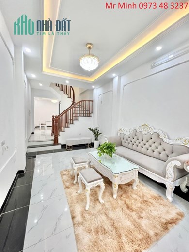 Bán nhà khu vực Tân Mai, Hoàng Mai, 70m2, phân lô, thoáng trước sau, nhỉnh 6 tỷ.