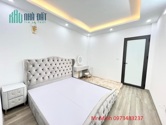 Bán nhà khu vực Tân Mai, Hoàng Mai, 70m2, phân lô, thoáng trước sau, nhỉnh 6 tỷ.