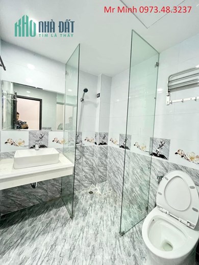 Bán nhà khu vực Tân Mai, Hoàng Mai, 70m2, phân lô, thoáng trước sau, nhỉnh 6 tỷ.