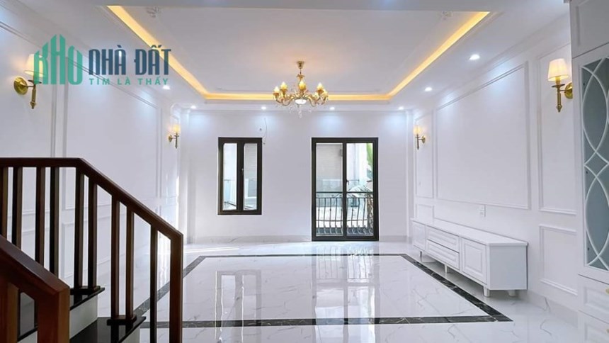 BÁN NHÀ NGÕ 158 NGUYỄN VĂN CỪ- ÁI MỘ- BỒ ĐỀ- LONG BIÊN- GARA 7C- THANG MÁY 10.5 ty