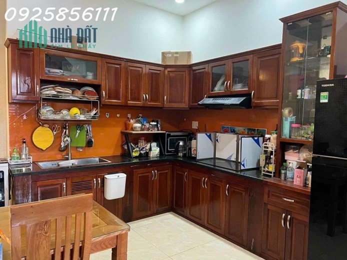 Nhà bán ở ngay khu dân tri cao - Hẻm 2 Ô tô tránh- 4 tầng - chỉ hơn 6 tỷ tl mạnh