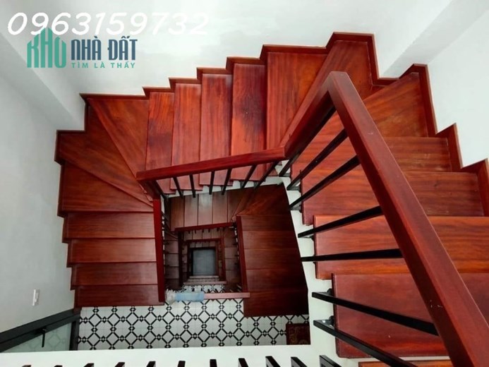 SIÊU PHẨM HOÀNG ĐẠO THÀNH  THANH XUÂN , Ô TÔ NGAY NHÀ 42M2 5 TẦNG 4 TỶ