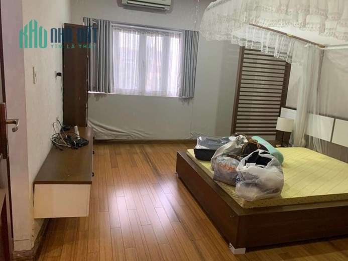 Khu vực đẳng cấp hiếm nhà bán dân trí cao - KDC  Phú Mỹ Hưng - Quận 7 . DTSD 379m2 giá chỉ 23 tỷ