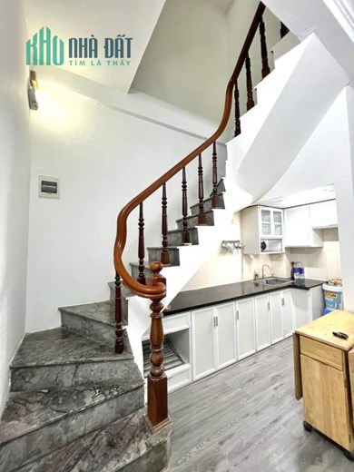 Mặt phố Nguyễn Lương Bằng, Đống Đa kinh doanh cực đỉnh, ô tô tránh 94m2 chỉ 21.6 tỷ