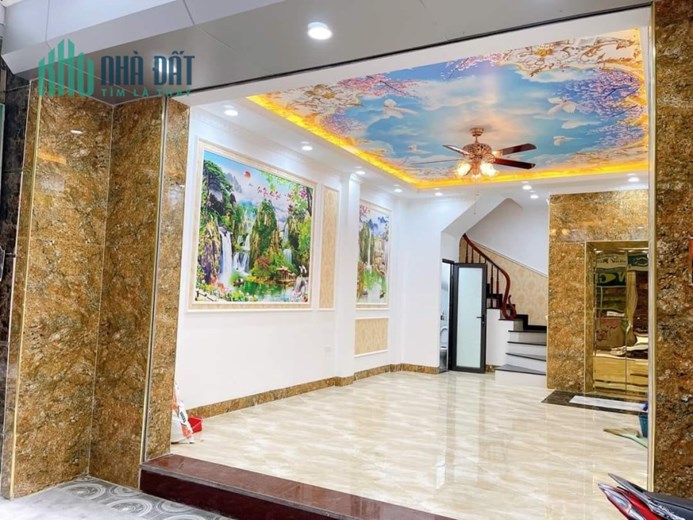 Bán căn nhà 57m2 phố Nghi Tàm, Tây Hồ Gara Ô tô 7 chỗ 6 phòng Thang máy Nhập 9.2 Tỷ