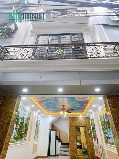 Bán căn nhà 57m2 phố Nghi Tàm, Tây Hồ Gara Ô tô 7 chỗ 6 phòng Thang máy Nhập 9.2 Tỷ