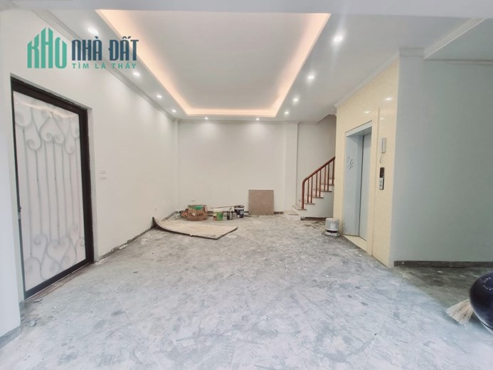 Bán nhà 58m2 phố Nghi Tàm, Tây Hồ Gara 2 Ô tô 6 phòng Thang máy 9.1 Tỷ