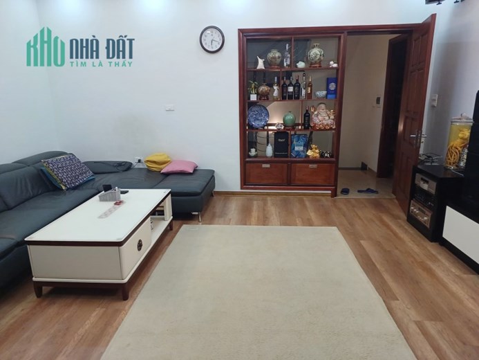 Bán căn nhà 59m2 phố Nghi Tàm, Tây Hồ Gara Ô tô 6 phòng ngủ Thang máy XỊN 9.5 Tỷ