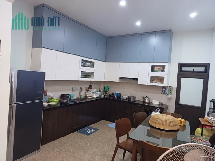 Bán nhà 55m2 phố Nghi Tàm, Tây Hồ Gara Ô tô AuDi 6 tầng Thang máy XỊN 9.2 Tỷ