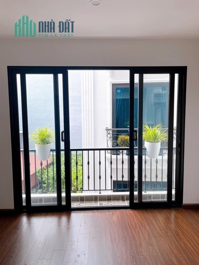 Bán ngôi nhà 52m2 Mặt phố Thụy Khuê, Tây Hồ Gara 2 Ô tô tránh 6 tầng Kinh doanh tốt 13.7 Tỷ