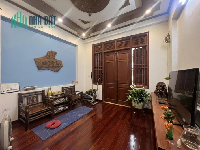 Bán ngôi nhà 55m2 Mặt phố Thụy Khuê, Tây Hồ Gara Ô tô 6 phòng Kinh doanh siêu đỉnh 13.5 Tỷ