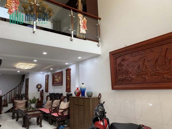 Bán căn nhà 52m2 Mặt phố Thụy Khuê, Tây Hồ Gara 2 Ô tô tránh Vỉa hè 2m Kinh doanh siêu tốt 13.6 Tỷ