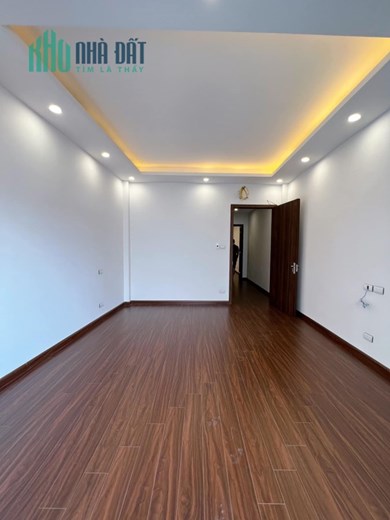 Bán căn nhà 52m2 Mặt phố Thụy Khuê, Tây Hồ Gara 2 Ô tô tránh Vỉa hè 2m Kinh doanh siêu tốt 13.6 Tỷ