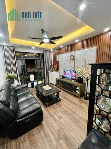 Bán nhà 5 tầng Tặng Nội Thất , Ngõ Nông Gần Phố, Ô Tô Lùi Cửa Quận Bắc Từ Liêm