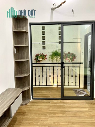 Nhà đẹp Tô Hiệu, rất gần đường chính, mà chỉ có hơn 3 tỷ