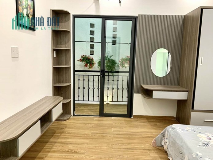 Nhà đẹp Tô Hiệu, rất gần đường chính, mà chỉ có hơn 3 tỷ