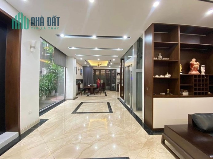 Bán Toà Nhà Tôn Thất Tùng, 7 Tầng Thang Máy, Khu Siêu Vip Vừa Ở Vừa Kinh Doanh Chỉ 15 tỷ 2