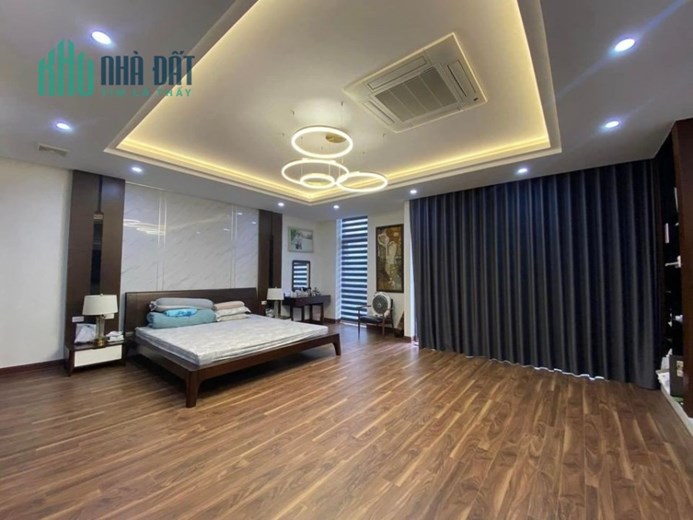Bán Toà Nhà Tôn Thất Tùng, 7 Tầng Thang Máy, Khu Siêu Vip Vừa Ở Vừa Kinh Doanh Chỉ 15 tỷ 2