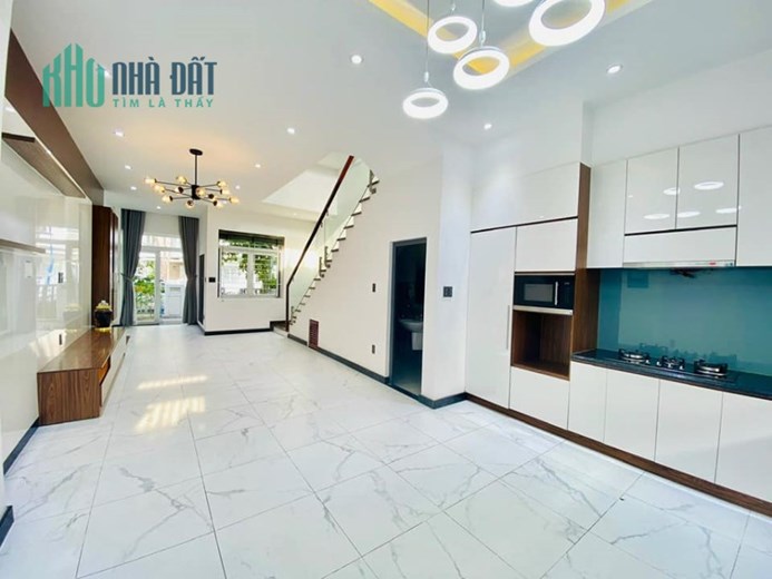 Cho Thuê Nhà #NGUYỄN_KHANG 56m2. MT Rộng. Ngõ Ô tô. 5 Phòng. Làm VP Cực Đỉnh. Rẻ Như Cho
