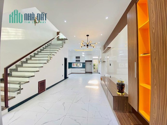 Cho Thuê Nhà #NGUYỄN_KHANG 56m2. MT Rộng. Ngõ Ô tô. 5 Phòng. Làm VP Cực Đỉnh. Rẻ Như Cho