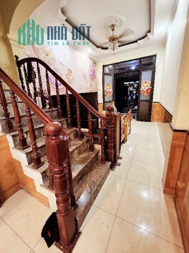 BÁN NHÀ HOÀNG MAI-ĐỊNH CÔNG- NHÀ 5 TẦNG CHỈ VỚI GIÁ NHỈNH 3 TỶ BẠN SỞ HỮU CĂN HỘ MỚI ĐẸP KINH KOONG