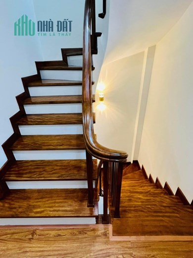 Bán nhà Phạm Ngọc Thạch-ĐỐNG ĐA 34mx5 tầng mới- 3 mặt Thoáng-cách ô tô tránh 20m