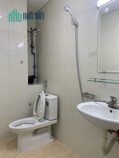 CHO THUÊ NHÀ GẦN ĐƯỜNG TÂN ẤP, BA ĐÌNH