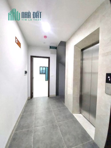 Bán nhà dòng tiền lô góc,100m 7 tầng Đường Láng Đống Đa 16 tỷ
94 7 5 16 tỷ