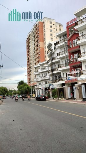 BÁN NHÀ MẶT TIỀN TRƯƠNG ĐÌNH HỘI QUẬN 8, NGANG 6.8X38.3, 299M2, 22.9 TỶ