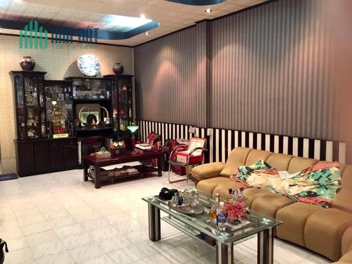 BÁN NHÀ MẶT TIỀN TRƯƠNG ĐÌNH HỘI QUẬN 8, NGANG 6.8X38.3, 299M2, 22.9 TỶ