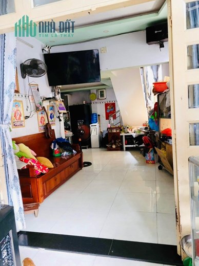 BÁN NHÀ MẶT TIỀN QUẬN 12 VỪA Ở VỪA CHO THUE DONG TIỀN 16TR/ THÁNG