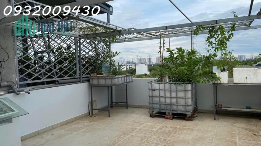 Giá chỉ 6 tỷ 950 triệu 4 tầng OTO đỗ trong nhà cách Siêu Thị Lotte Mart - Quận 7 ,5p xe máy