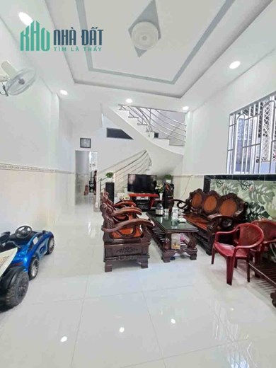 Bán Gấp Mặt Tiền Kinh Doanh Tô Ngọc Vân , Thủ Đức, 95m2, 3T Chỉ 7 Tỷ Nhỉnh  Đường 12m Giảm Sập Sàn