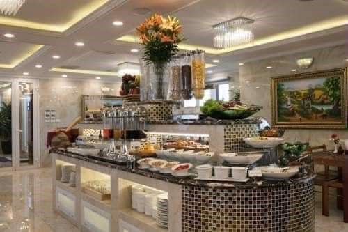 BÁN CĂN KHÁCH SẠN 11 TẦNG HƠN 300M2 MT SIÊU RỘNG MẶT PHỐ CỔ  HOÀN KIẾM 480 TỶ QUÁ XỊN