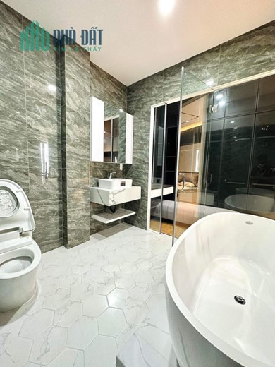 RESORT  GÒ VẤP  - 78M2 - Nội thất 5 sao - 5 Tầng - Hẻm xe tải - Chỉ  11.8 TL .