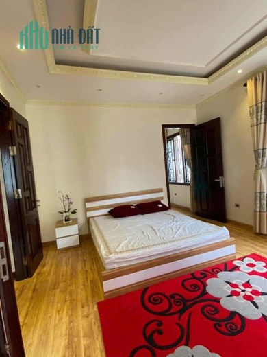 BIỆT THỰ SÂN VƯỜN KHU NGOẠI GIAO ĐOÀN, Diện tích 302m2 4 tầng. Giá 15 tỷ có thương lượng