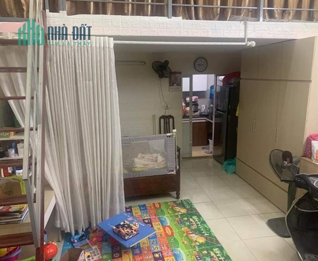 Phân lô, oto đỗ cửa, vào nhà 40m2 Đường Ngọc Hồi Thanh Trì, chỉ hơn 2 tỷ chút