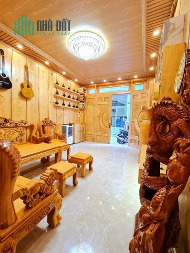 HẺM XE TẢI ĐẬU TRƯỚC NHÀ - SIÊU PHẨM ĐẸP.