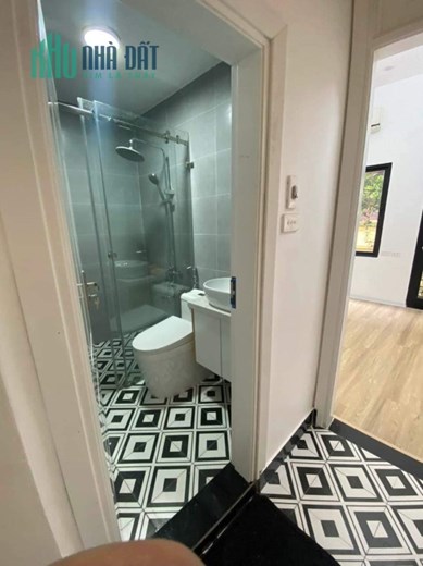 bán nhà ngõ 175 Lạc Long Quân, Tây Hồ - nhà đẹp giá 4,3 tỷ - 0364641141